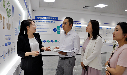 "扬帆出海·智赢将来"引智赋能，专家团队为1xBET全球化发展建言献策